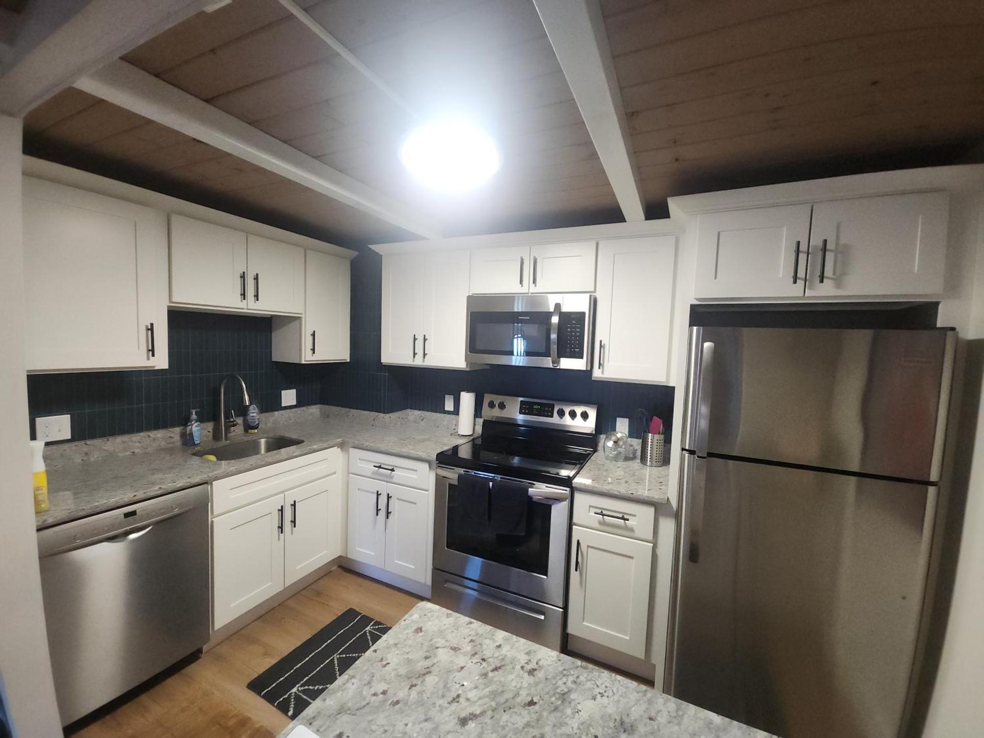 Cozy And Tranquil 1-Bedroom Condo With Wifi, Ac In Historic Salem Luaran gambar